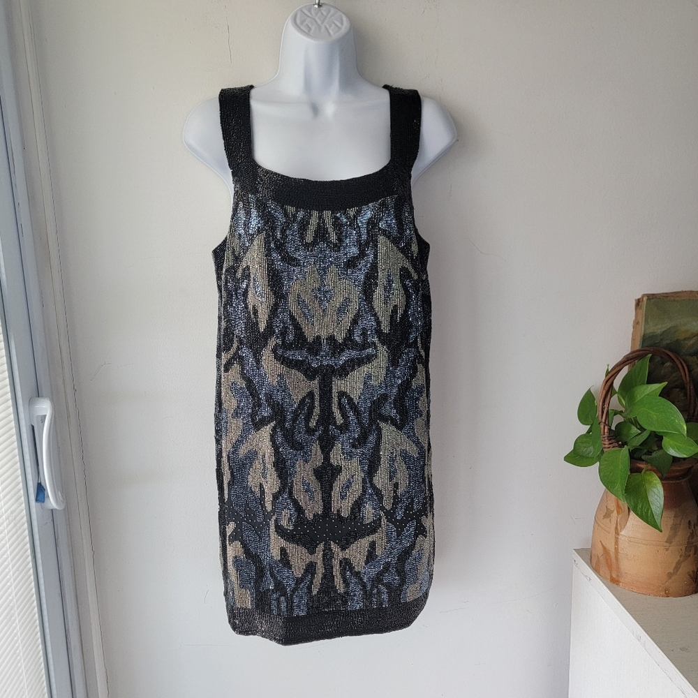 LE LIS Blanc Deux Mini Embroidered Heavy Dress Size P